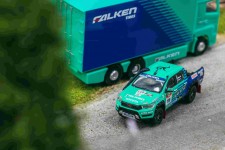 TOYOTA Hilux AXCR 2017 Con Camion - Tarmac Works Scale 1:43 (T64-041-FAL)