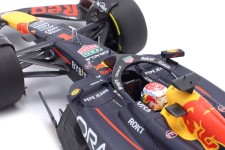 RED BULL RB20 Campeon del Mundo Ganador GP Imola 2024 M. Verstappen - Minichamps Escala 1:18 (110240701)