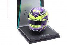 BELL HELMET Lewis Hamilton Winner British GP 2024 - Spark Scale 1:5 (5HF145)