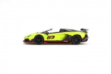 LAMBORGHINI Aventador SVJ 63 Roadster Verde Shock 2023 - MiniGT Escala 1:64 (MGT00887L)