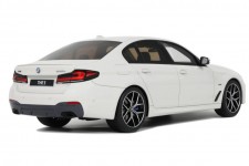 BMW 545E X Drive Saloon M Sport 2023 White - GT Spirit Scale 1:18 (GT496)