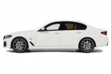 BMW 545E X Drive Saloon M Sport 2023 White - GT Spirit Scale 1:18 (GT496)