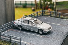 MERCEDES-Benz S-Class Brilliant Silver Metallic - Tarmac Works Scale 1:64 (T64G-072-SL)