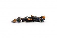 McLaren MCL60 2nd GP Japan 2023 Lando Norris - MiniGT Escala 1:64 (MGT00767L) 