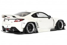 Pandem TOYOTA GR86 2023 Crystal White - GT Spirit Escala 1:18 (GT498)