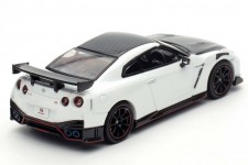 NISSAN GT-R (R35) Nismo White - Inno64 Scale 1:64 (IN64-R35N-WHI)