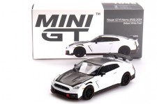 NISSAN GT-R Nismo 2024 Brilliant White Pearl - MiniGT Escala 1:64 (MGT01045)