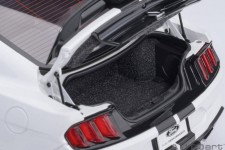 Ford MUSTANG SHELBY GT500 2023 Oxford White - AutoArt Scale 1:18 (73095)