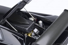 LAMBORGHINI Diablo GTR 1999 Deep Black - AutoArt Escala 1:18 (79137)