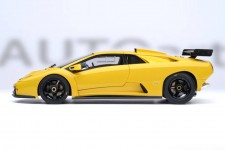 LAMBORGHINI Diablo GTR 1999 Superfly Yellow - AutoArt Scale 1:18 (79138)