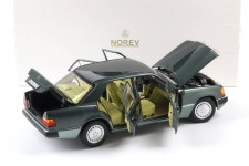 MERCEDES-Benz 230E (W124) 1990 Night Green Metallic - Norev Escala 1:18 (183952)