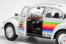 VOLKSWAGEN Beetle 1303 K3 Apple Computer 1975 - Solido Escala 1:18 (S1800523)