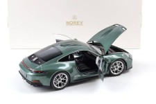 PORSCHE 911 (992) S/T 2023 Green Metallic - Norev Scale 1:18 (187472)
