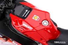 DUCATI Desmosedici GP22 Francesco Bagnaia 2022 Campeon del Mundo - True Scale Miniatures Escala 1:12 (TSMMC0018)