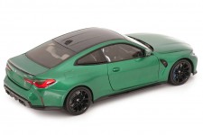 BMW M4 (G82) 2024 Green Metallic - Minichamps Escala 1:18 (110020142)