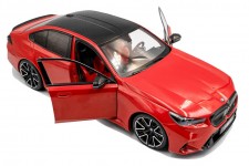 BMW M5 (G90) 2025 Fire Red - Solido Escala 1:18 (S1814702)