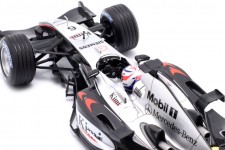 McLaren MP4/19B Formula 1 2004 Kimi Raikkonen - Minichamps Scale 1:18 (530041806)