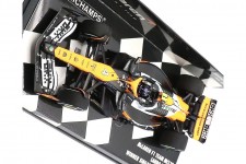 McLaren MCL38 Ganador GP Singapur 2024 Lando Norris - Minichamps Escala 1:43 (537246104)