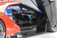 FORD GT 24h LeMans 2017 Tincknell / Priaulx / Derani - AutoArt Escala 1:18 (81710)