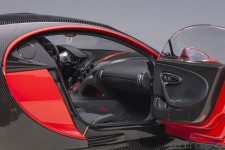 BUGATTI Chiron Sport 2019 Italian Red / Carbon - AutoArt Escala 1:18 (70996)