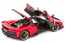 FERRARI F80 2024 Rosso Supercar - Bburago Signature Scale 1:18 (16919)
