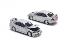 MITSUBISHI Lancer Evo IV Silver Metallic - POP Race Escala 1:64 (PR640140)
