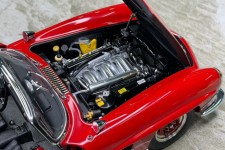 MERCEDES-Benz 300 SL Roadster (W198 II) 1957-1963 Red - CMC Escala 1:18 (M-282)