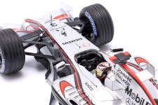 McLaren MP4/21 Formula 1 2026 Kiki Raikkonen - Minichamps Escala 1:18 (530061803)