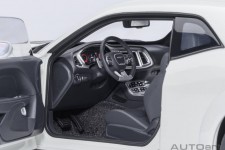 DODGE Challenger SRT Super Stock 2023 White / Carbon - AutoArt Scale 1:18 (71766)