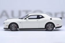 DODGE Challenger SRT Super Stock 2023 White / Carbon - AutoArt Escala 1:18 (71766)