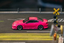 NISSAN Silvia S15 Pink Metallic - Tarmac Works Escala 1:64 (T64G-023-PI)