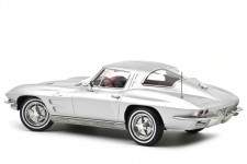 Chevrolet CORVETTE C2 Sting Ray 1963 Sebring Argento - Norev Scale 1:18 (189052)