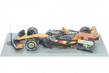 McLaren MCL39 Ganador GP China 2025 Oscar Piastri - Spark Escala 1:18 (18s1008)
