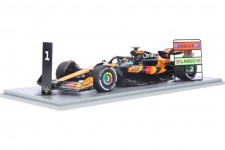 McLaren MCL39 Ganador GP China 2025 Oscar Piastri - Spark Escala 1:18 (18s1008)