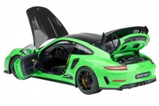 PORSCHE 911 (991 II) GT3 RS Weissach Package 2017 Lizard Green - AutoArt Scale 1:18 (78179)