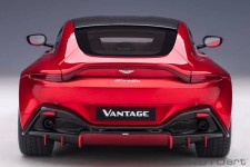 ASTON MARTIN Vantage 2019 Hyper Red - AutoArt Escala 1:18 (70277)