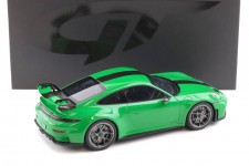 PORSCHE 911 (992.2) GT3 Weissach Package 2025 Green - GT Spirit Scale 1:18 (GT576)