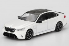 BMW M5 Alpine White - MiniGT Scale 1:64 (MGT01092L)