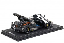 FERRARI LaFerrari 2012 Camouflage - Incluye Vitrina - BBR Scale 1:18 (BBR182243DIE-V)