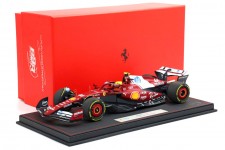 FERRARI SF25 Ganador Sprint GP China 2025 Lewis Hamilton - Incluye Vitrina - BBR Escala 1:18 (P18267A44DIE-V)