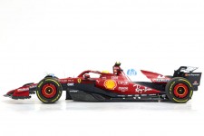 FERRARI SF25 Ganador Sprint GP China 2025 Lewis Hamilton - BBR Escala 1:18 (P18267A44)