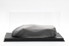 PAGANI Zonda Tricolore 2010 - Incluye Vitrina Y Cofre - BBR Scale 1:18 (850620121DIE)