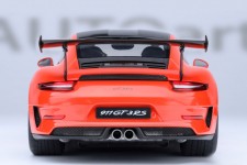 PORSCHE 911 (991.2) GT3 RS Weissach Package 2017 Lava Orange - AutoArt Escala 1:18 (78177)