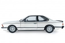 BMW 635 CSi 1984 White - Solido Escala 1:18 (S1810304) 