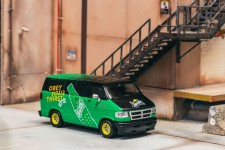 DODGE Van Sprite Delivery - Tarmac Works Escala 1:64 (T64G-TL032-SP)