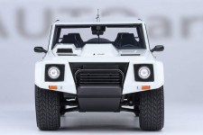 LAMBORGHINI LM002 Pick-Up 1986 White - AutoArt Scale 1:18 (74549)