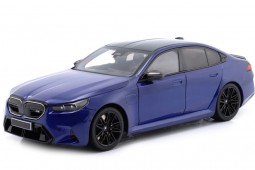 BMW M5 Limousine (G90) 2024 Blue Metallic - Minichamps Escala 1:18 (110023802)