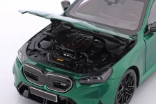 BMW M5 Touring (G99) 2024 Green Metallic - Minichamps Scale 1:18 (110023802)