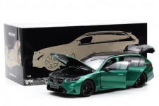 BMW M5 Touring (G99) 2024 Green Metallic - Minichamps Escala 1:18 (110023802)