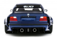 BMW E36 LTO Sedan Turbo Khyzyl Saleem Blue - OttoMobile Escala 1:18 (OT1174)